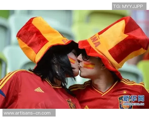 韩国女星与足球明星的浪漫爱情故事揭示了明星婚姻背后的真实生活与挑战 韩国女星与足球明星的浪漫爱情故事揭示了明星婚姻背后的真实生活与挑战